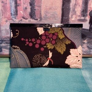Printed Fabric Wallet with clasp